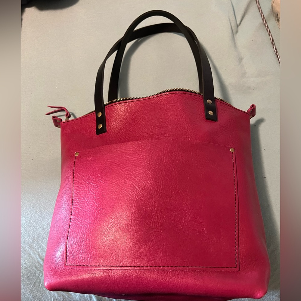 Portland Leather Goods hibiscus tote in Medium?